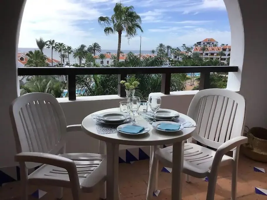 아파트 Apartamento Exterior Con Vistas 플라야데라스아메리카스